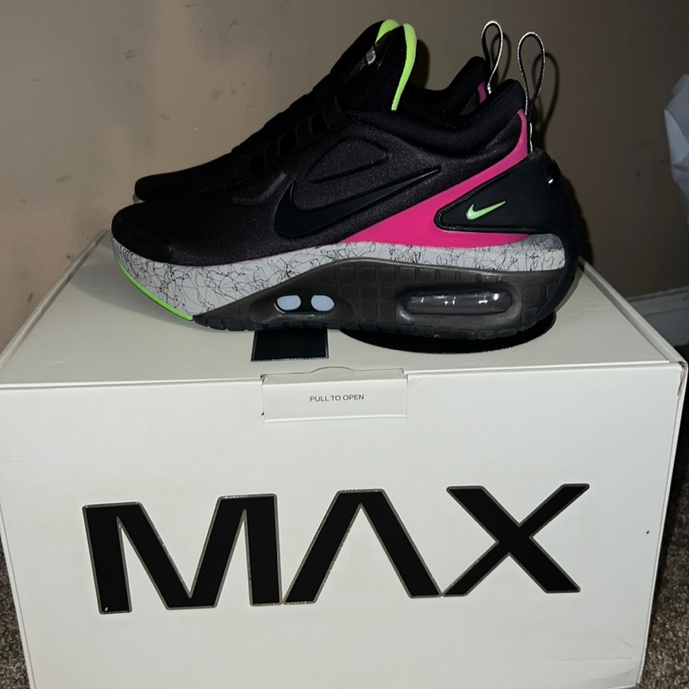 Nike Adapt Auto Max Black Fireberry Green